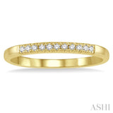 1/10 Ctw 11 Stone Round Cut Diamond Wedding Band in 14K Yellow Gold