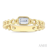 1/5 Ctw Bezel Set Emerald Cut Diamond Curb Link Fashion Ring in 14K Yellow Gold