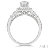 Oval Shape Semi-Mount Diamond Engagement Ring