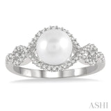 Pearl & Diamond Fashion Ring