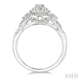 Oval Shape Semi-Mount Diamond Engagement Ring