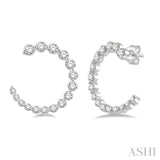 3/4 Ctw Graduated Round Cut Diamond Open Hoop Earring in 14K White Gold