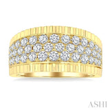 1 1/6 Ctw Triple Row Round Cut Diamond Fashion Wide Band in 14K Yellow Gold